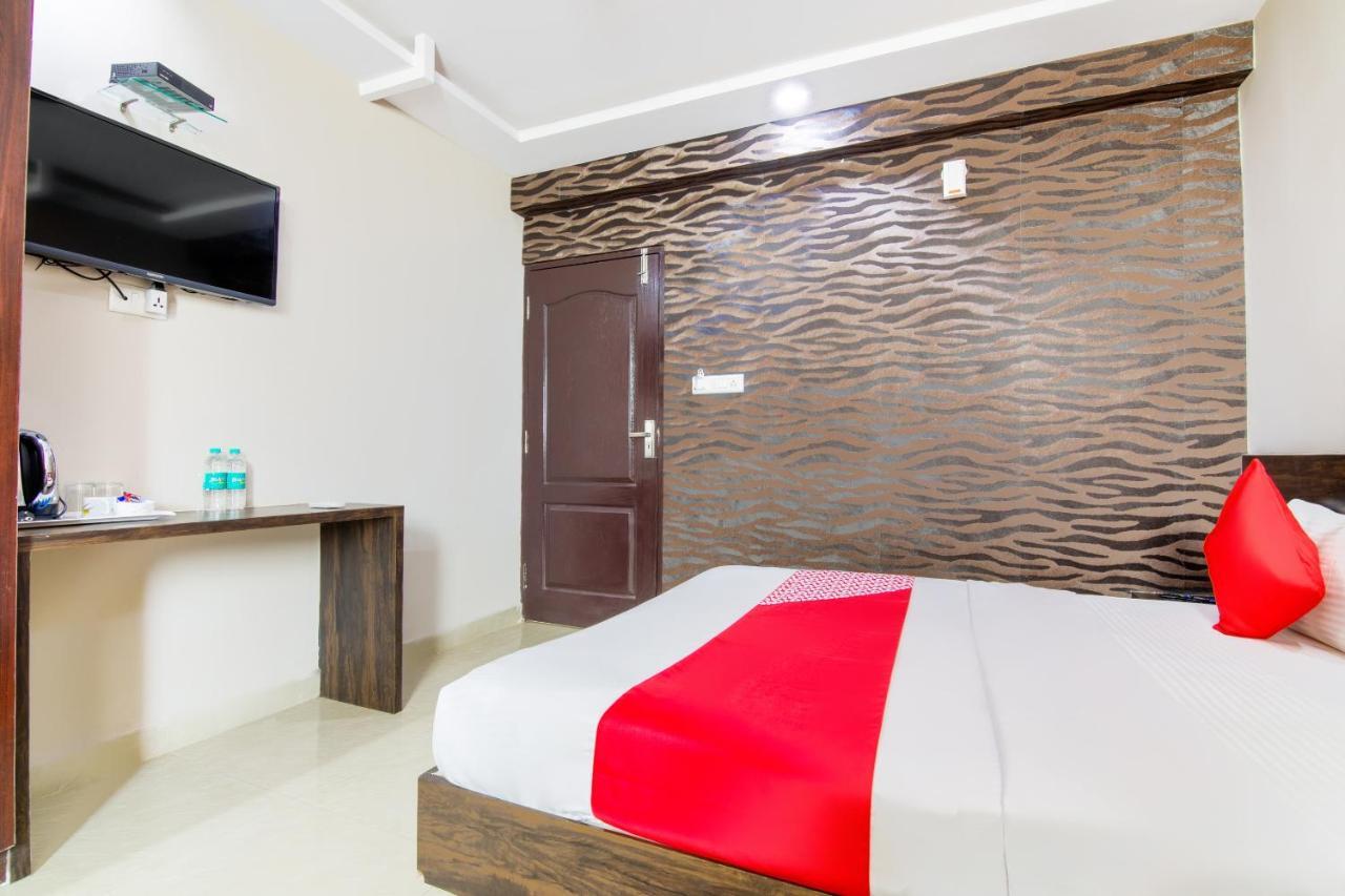 Hotel Central Suites Bangalore Esterno foto