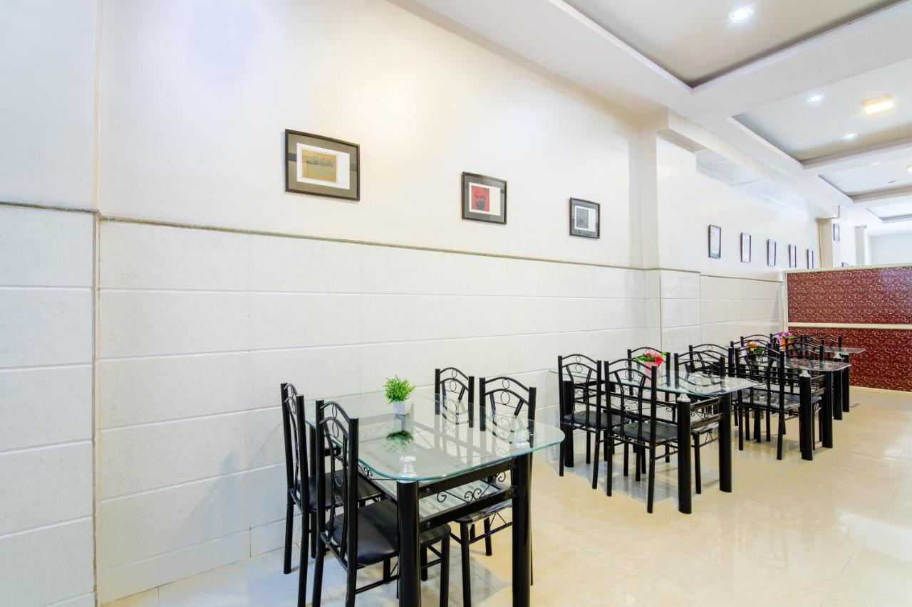 Hotel Central Suites Bangalore Esterno foto